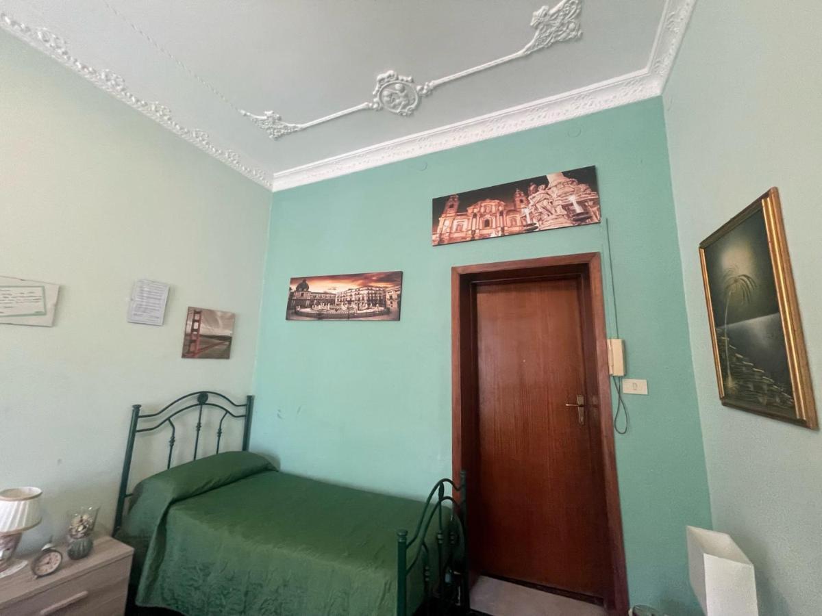 Maya'S Apartment Close To Ballaro Market And Central Station Παλέρμο Εξωτερικό φωτογραφία